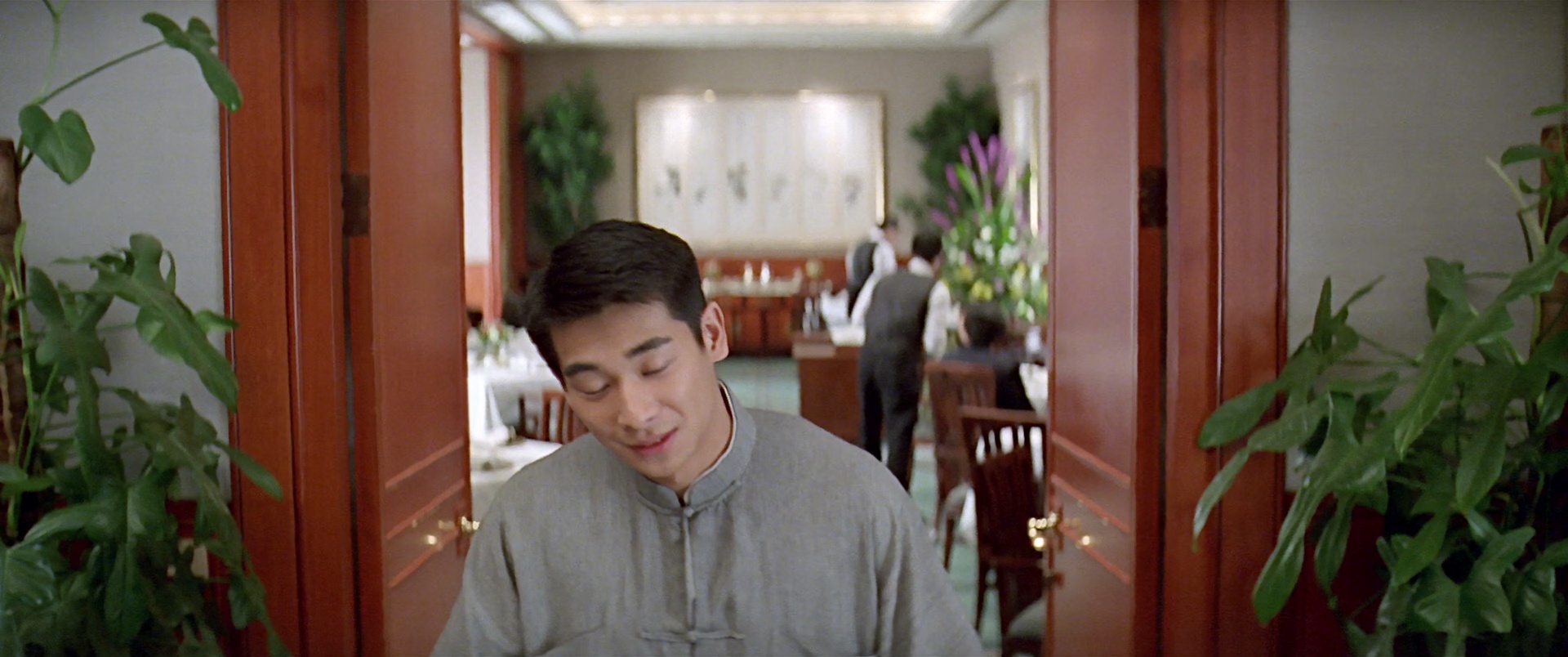 金玉满堂 [国语音轨/中英字幕].The.Chinese.Feast.1995.Bluray.1080p.x265.10bit.2Audios-SSDSSE 5.77GB-4.png