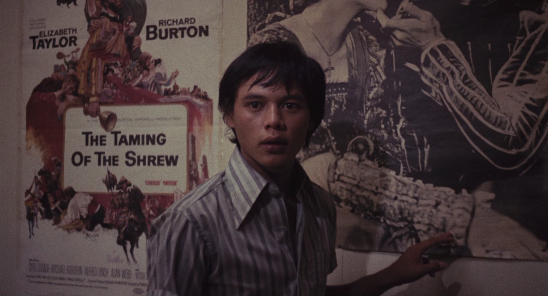 马尼拉：在霓虹灯的魔爪下 [中英字幕].Manila.in.the.Claws.of.Light.1975.CC.BluRay.1080p.x265.10bit.FLAC-SSDSSE 7.46GB-4.png