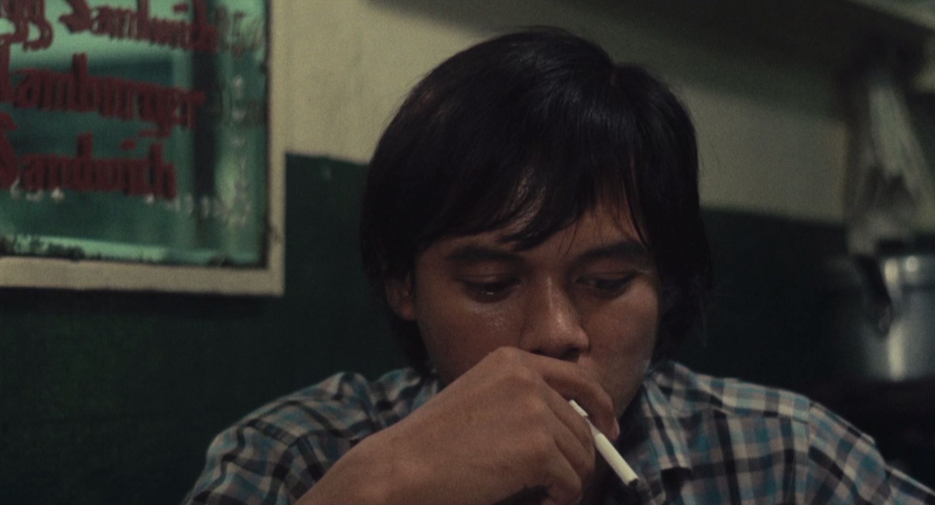 马尼拉：在霓虹灯的魔爪下 [中英字幕].Manila.in.the.Claws.of.Light.1975.CC.BluRay.1080p.x265.10bit.FLAC-SSDSSE 7.46GB-7.png