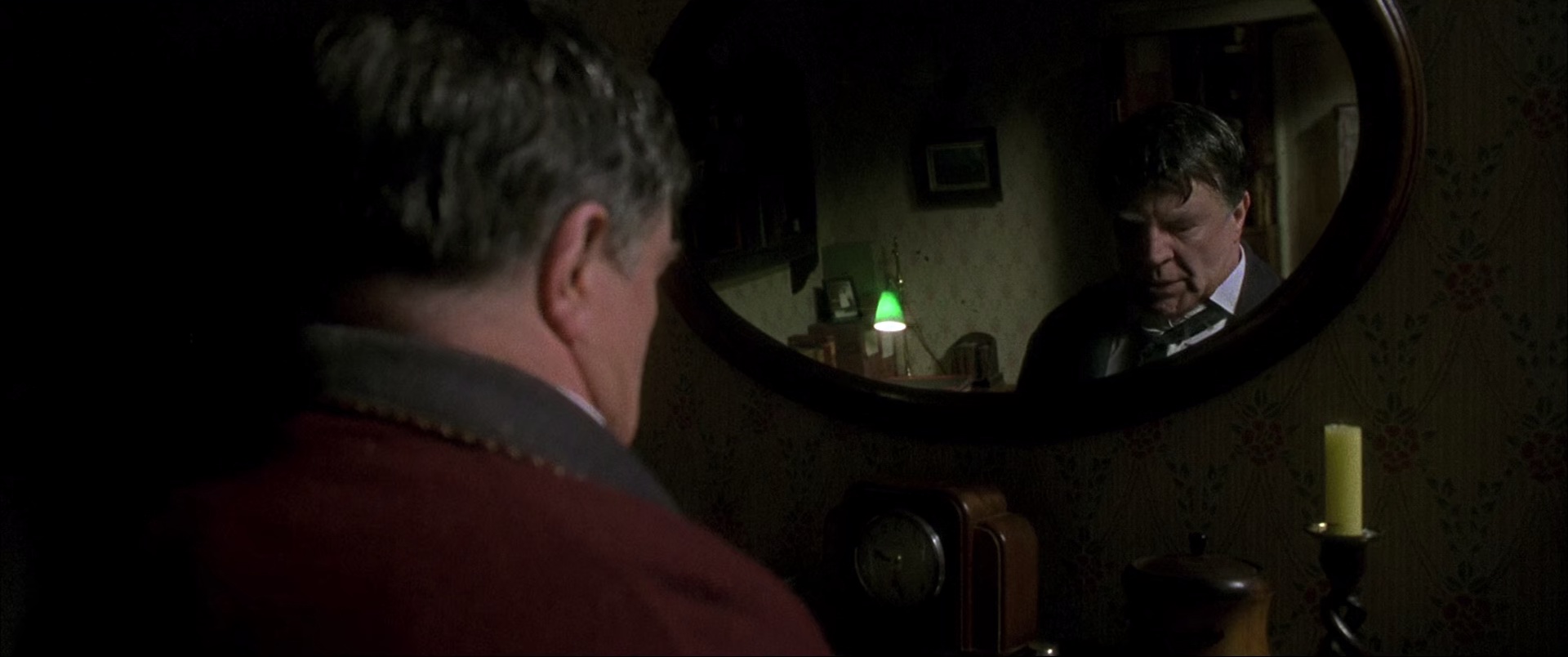 高斯福庄园 [中英字幕].Gosford.Park.2001.BluRay.1080p.x265.10bit-SSDSSE 4.81GB-7.png