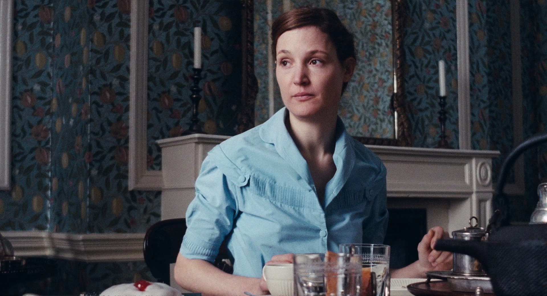 魅影缝匠 [简繁字幕].Phantom.Thread.2017.BluRay.1080p.x265.10bit.DDP7.1-SSDSSE 12.09GB-3.png