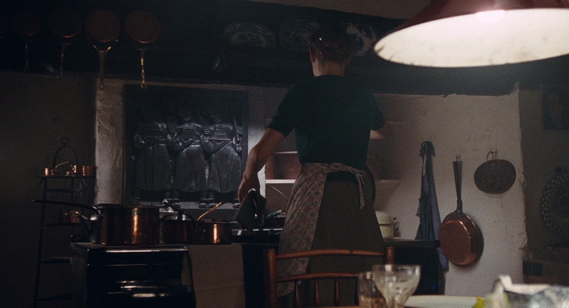 魅影缝匠 [简繁字幕].Phantom.Thread.2017.BluRay.1080p.x265.10bit.DDP7.1-SSDSSE 12.09GB-7.png