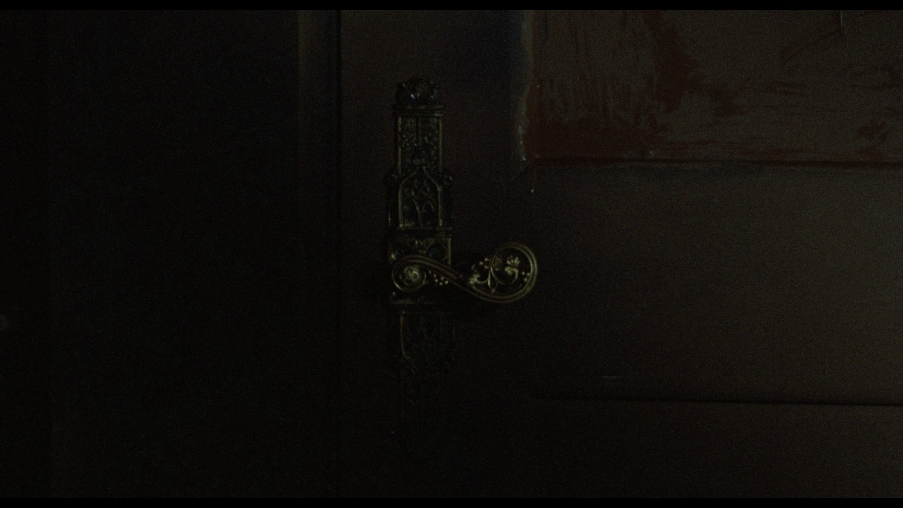 魔镜之旅 [简繁英字幕].Through.the.Looking.Glass.1976.UHD.BluRay.2160p.x265.HDR.FLAC-SSDSSE 25.67GB-2.png