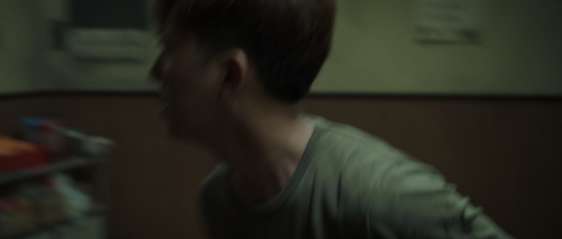 冲锋战警 [国粤多音轨/简繁英字幕].The.Constable.2013.BluRay.1080p.x265.10bit.2Audio-SSDSSE 4.05GB-4.png