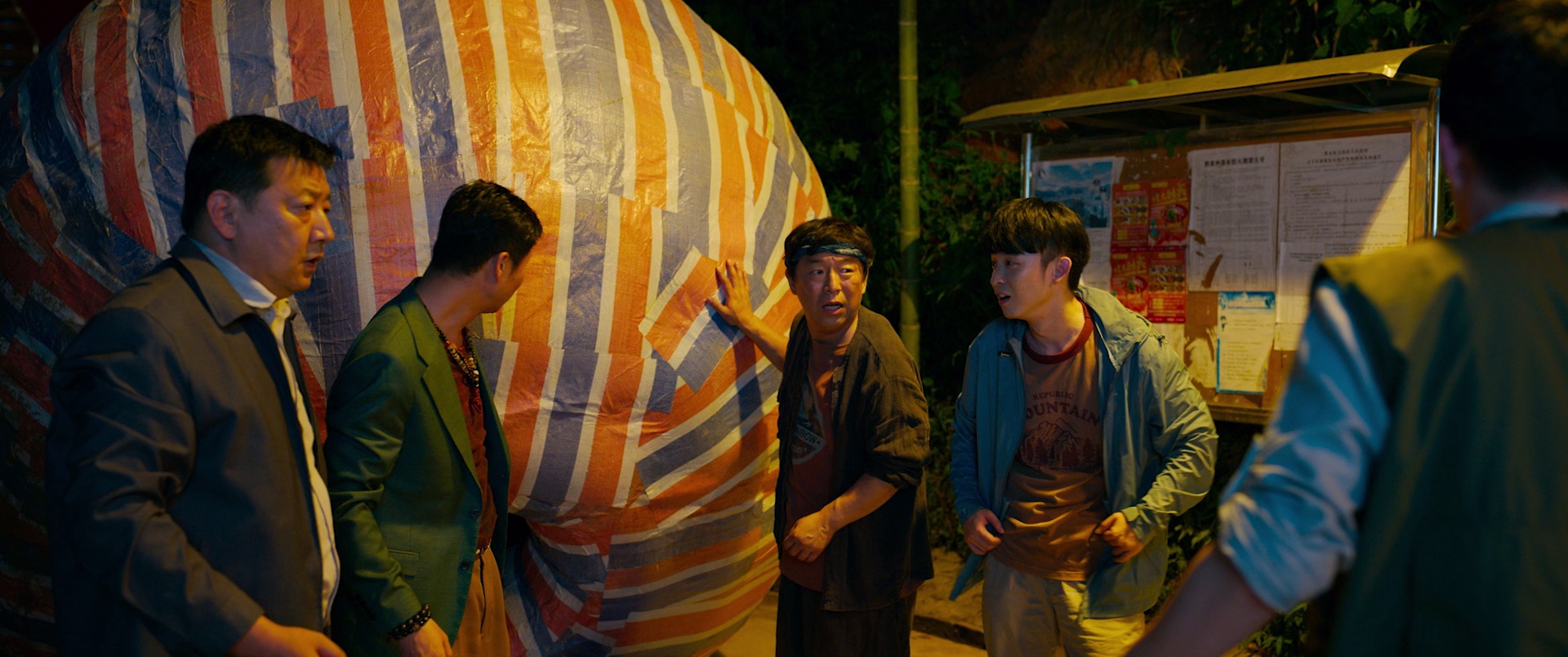 我和我的家乡 [国语配音/中文字幕].My.People.My.Homeland.2020.1080p.BluRay.x265.10bit.DD2.0-ParkHD 10.11GB-3.png