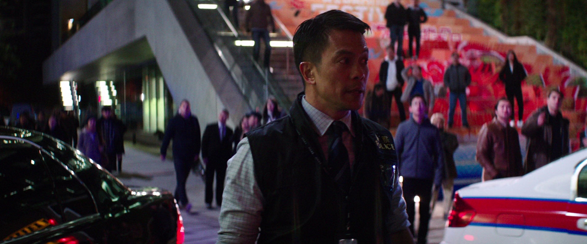 摩天营救 [国英多音轨/简繁英双语字幕].Skyscraper.2018.BluRay.1080p.x265.10bit.2Audio-SSDSSE 5.57GB-3.png