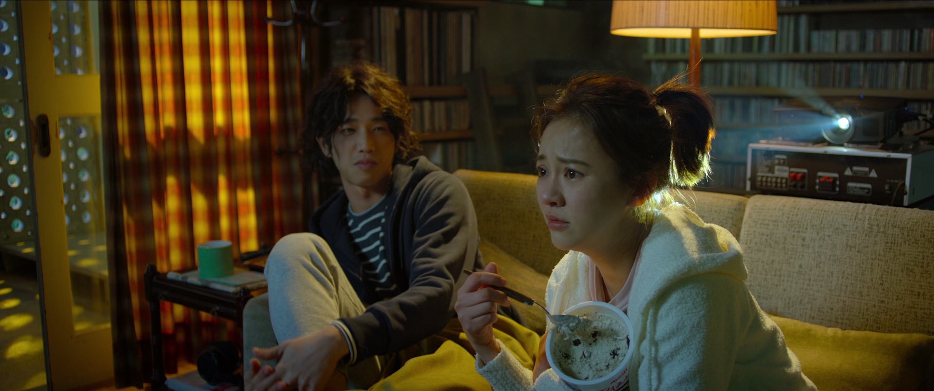 比悲伤更悲伤的故事 [国语音轨/简繁英字幕].More.Than.Blue.2018.BluRay.1080p.x265.10bit-SSDSSE 3.02GB-1.png