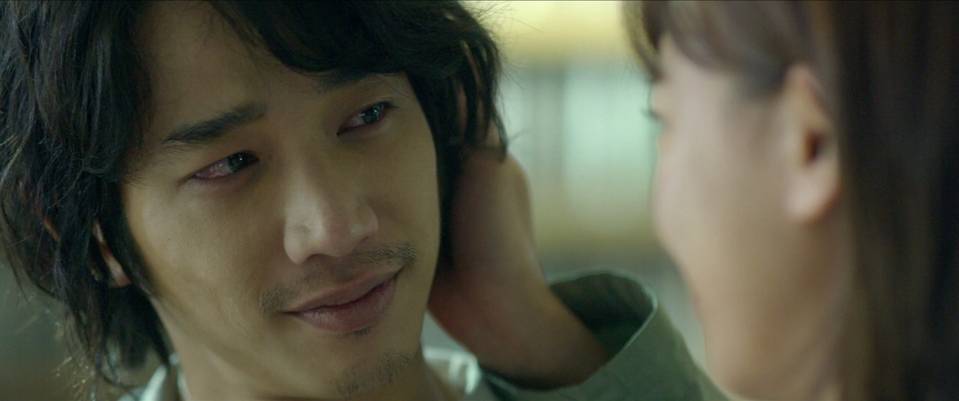 比悲伤更悲伤的故事 [国语音轨/简繁英字幕].More.Than.Blue.2018.BluRay.1080p.x265.10bit-SSDSSE 3.02GB-6.png