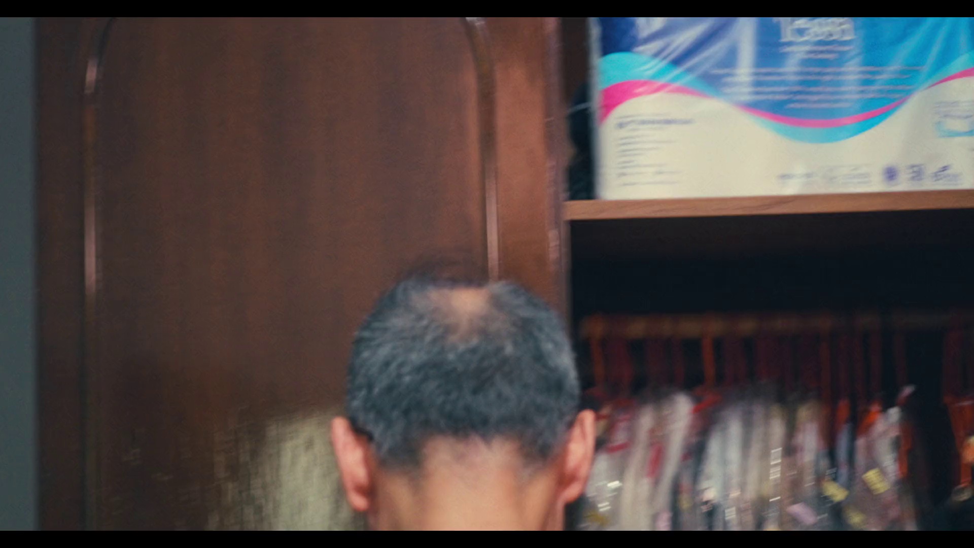 忧忧愁愁的来了 [无字片源].My.Therapist.Said.I.Am.Full.of.Sadness.2024.1080p.NF.WEB-DL.DDP.5.1.H.264-DreamHD 1.24GB-5.png