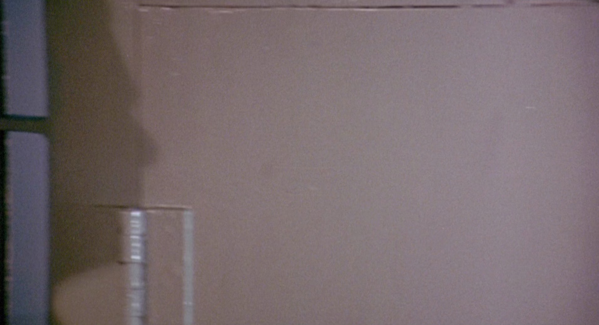 傻瓜入狱记 [简繁英字幕].Take.the.Money.and.Run.1969.1080p.BluRay.x265.10bit.FLAC-SSDSSE 4.81GB-2.png