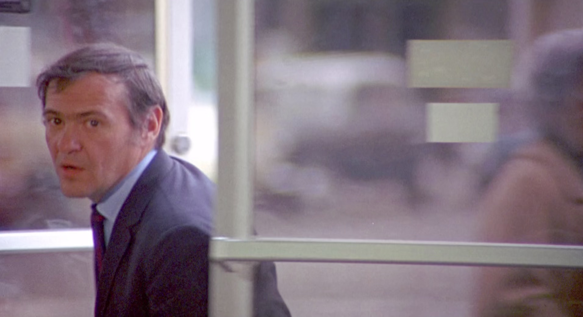 傻瓜入狱记 [简繁英字幕].Take.the.Money.and.Run.1969.1080p.BluRay.x265.10bit.FLAC-SSDSSE 4.81GB-6.png