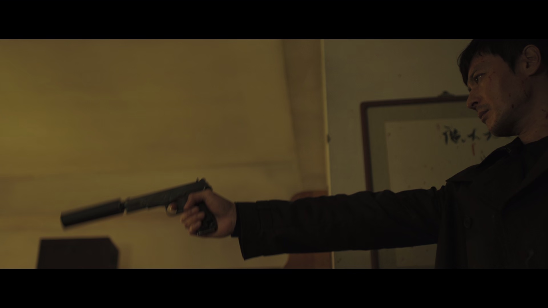 杀人优越权 [无字片源].V.I.P.2017.BluRay.1080p.x265.10bit-SSDSSE 2.14GB-7.png