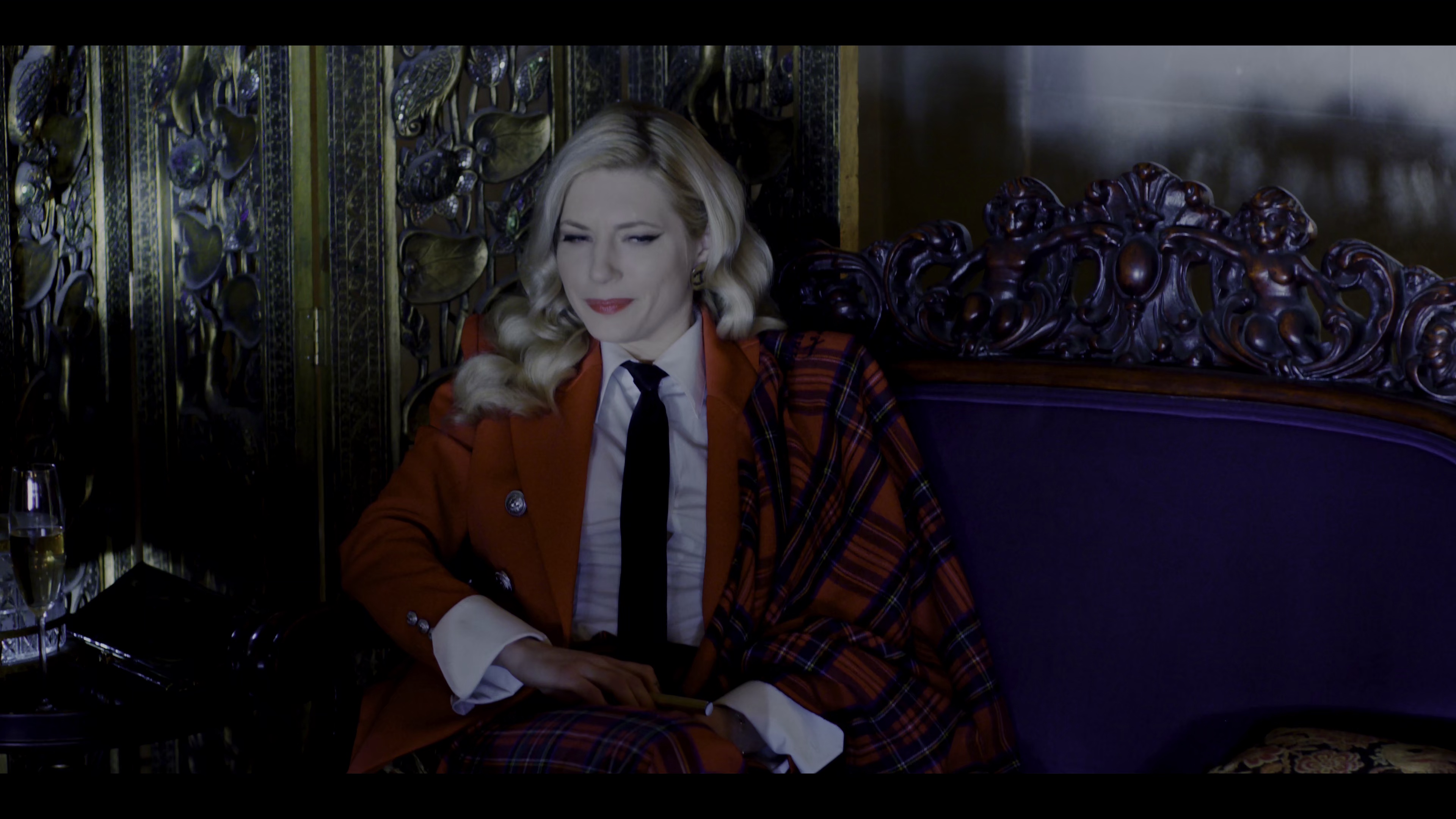 极线杀手 [无字片源].Polar.2019.2160p.WEBRip.HDR.x265.10bit-Yumi 5.22GB-5.png