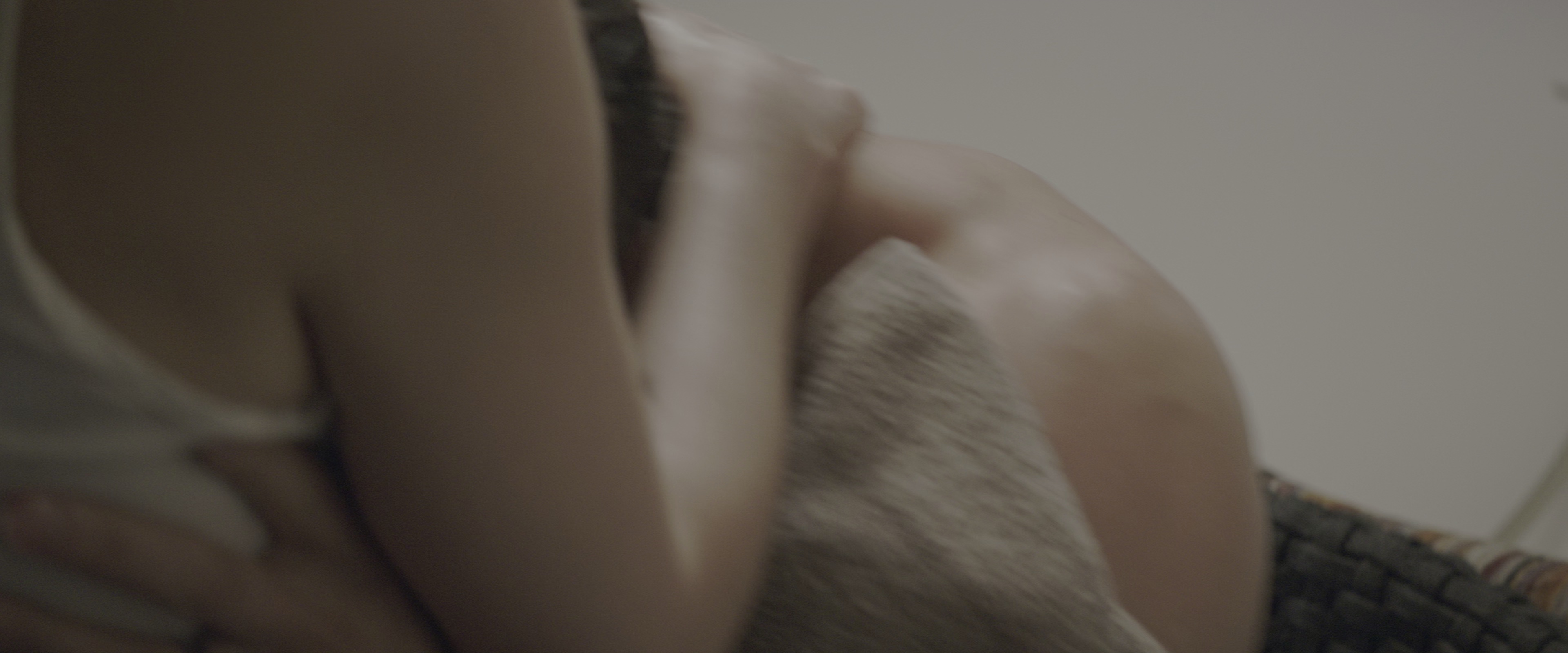 五十度飞 [简繁英字幕].Fifty.Shades.Freed.2018.BluRay.2160p.x265.10bit.HDR.2Audio-SSDSSE 16.58GB-2.png