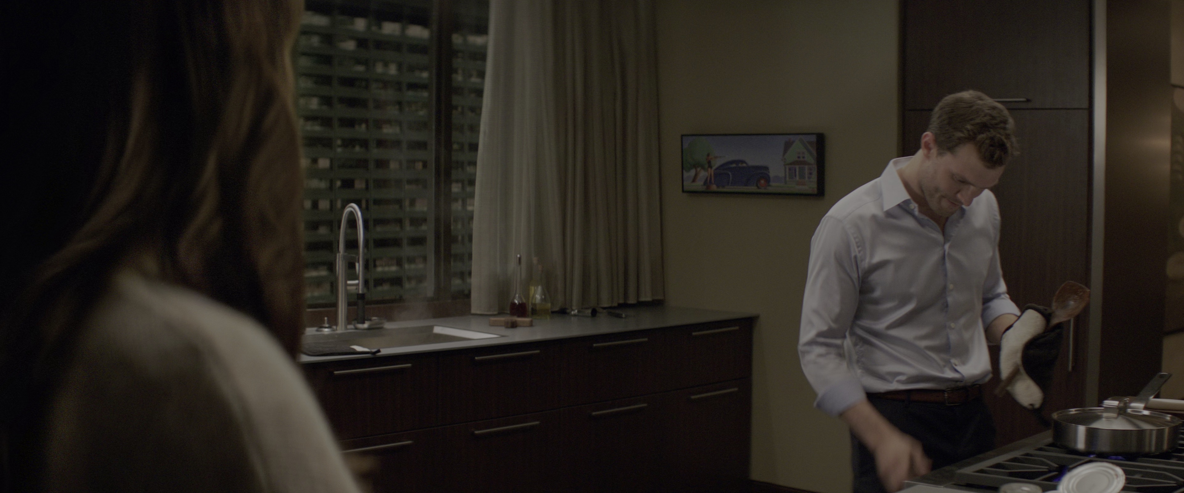 五十度飞 [简繁英字幕].Fifty.Shades.Freed.2018.BluRay.2160p.x265.10bit.HDR.2Audio-SSDSSE 16.58GB-6.png