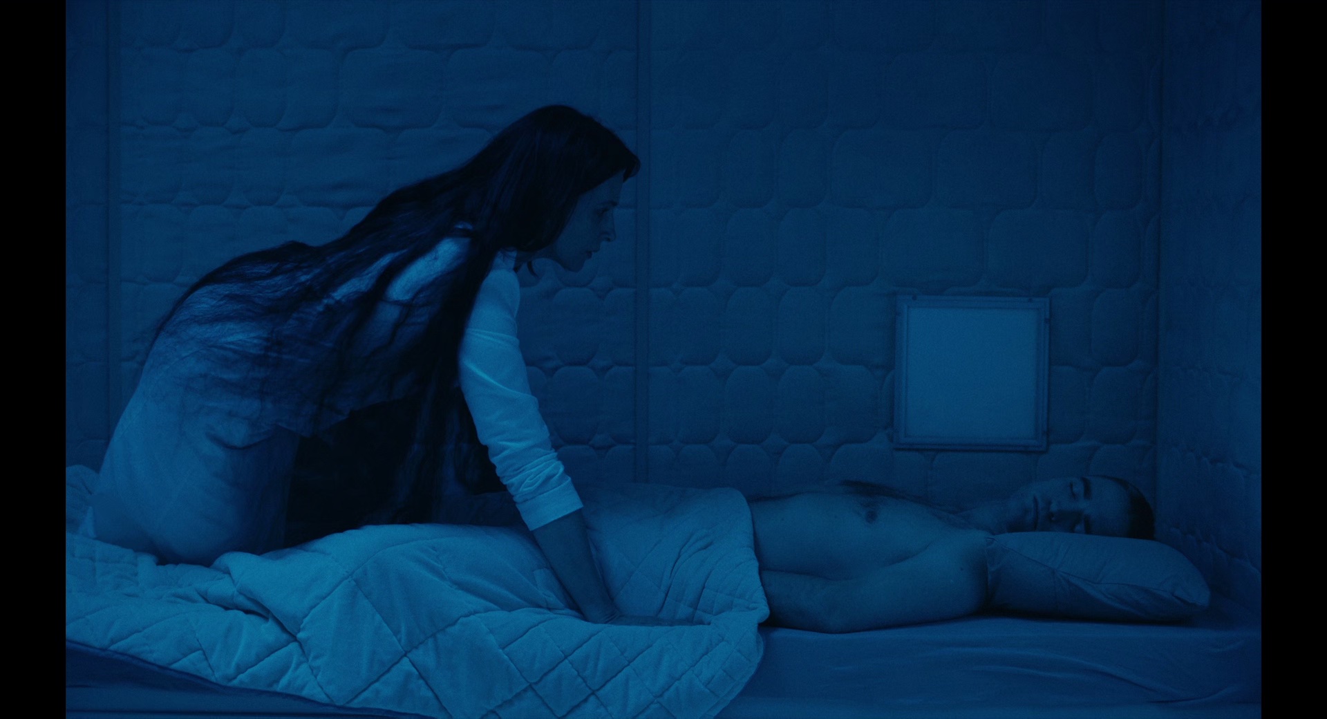 太空生活 [简繁字幕].High.Life.2018.BluRay.1080p.x265.10bit-SSDSSE 6.24GB-4.png