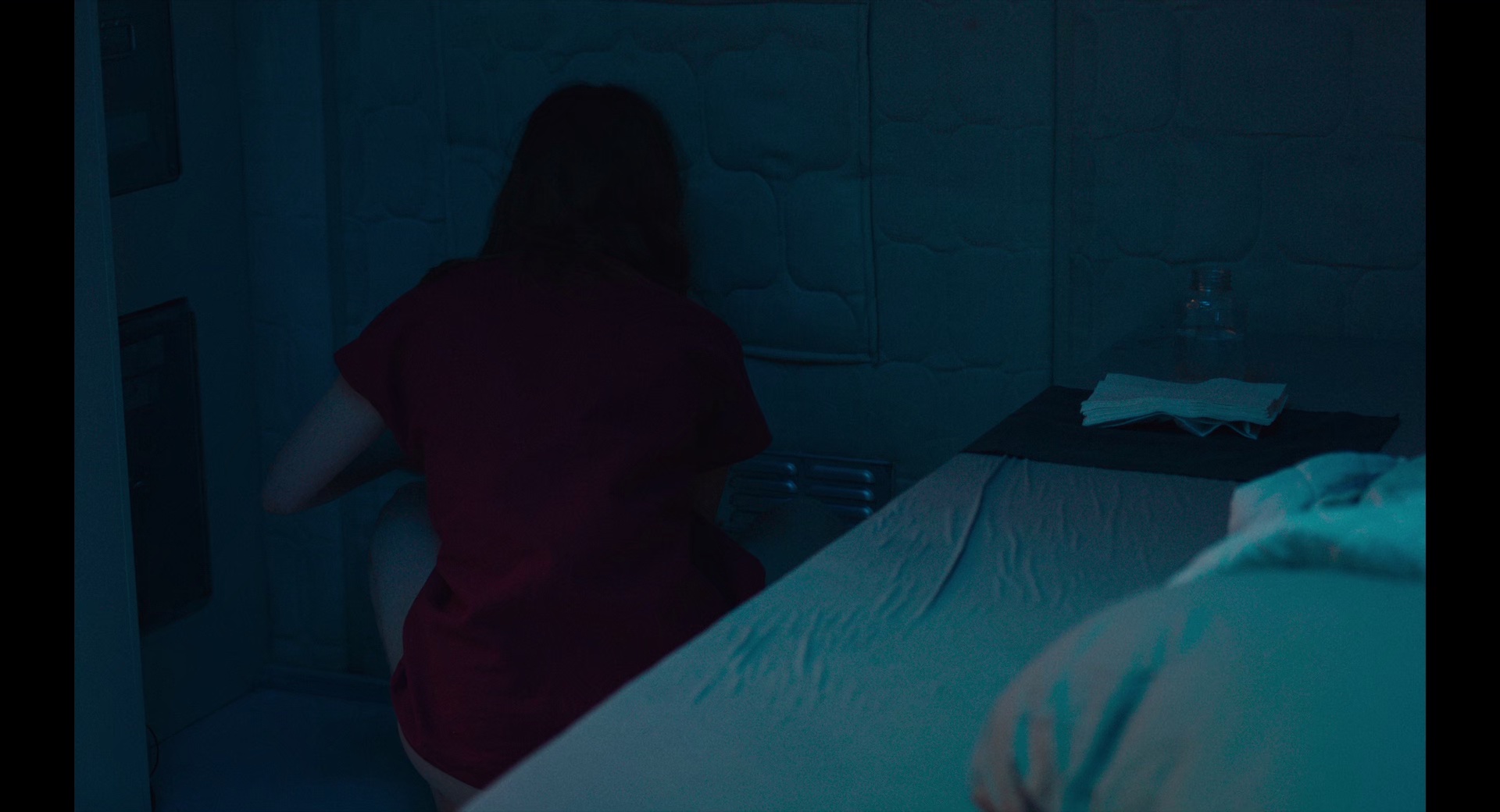 太空生活 [简繁字幕].High.Life.2018.BluRay.1080p.x265.10bit-SSDSSE 6.24GB-3.png