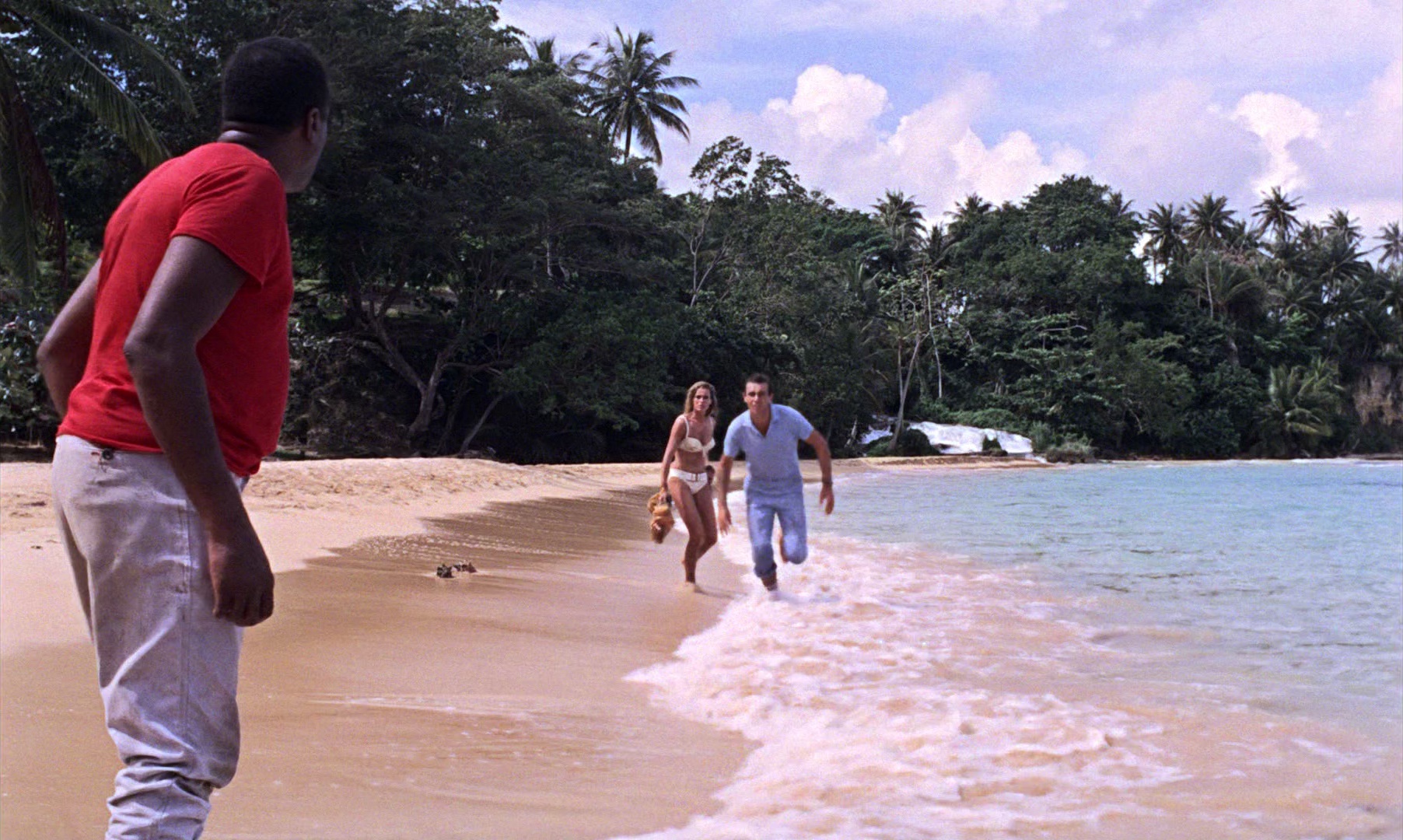 007之诺博士 [国英多音轨/中英字幕].Dr.No.1962.BluRay.1080p.x265.10bit.2Audio-SSDSSE 7.08GB-5.png