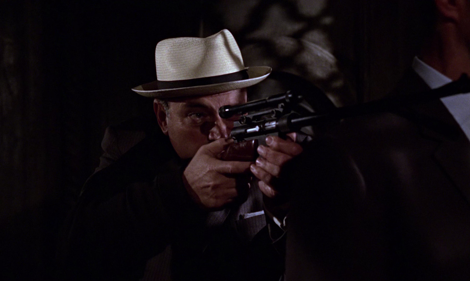 007之俄罗斯之恋 [国英多音轨/中英字幕].From.Russia.With.Love.1963.BluRay.1080p.x265.10bit.2Audio-SSDSSE 5.74GB-4.png