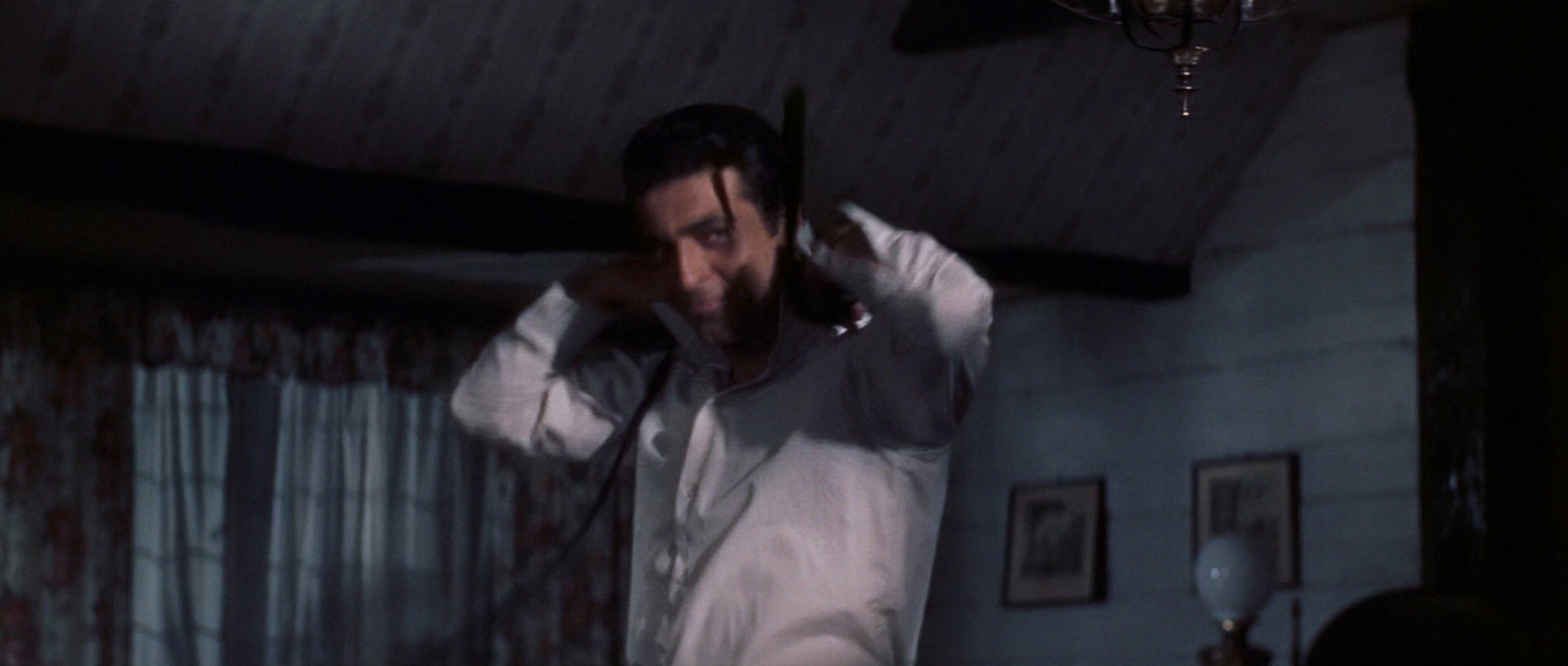 007之霹雳弹 [国英多音轨/中英字幕].Thunderball.1965.BluRay.1080p.x265.10bit.2Audio-SSDSSE 6.21GB-2.png