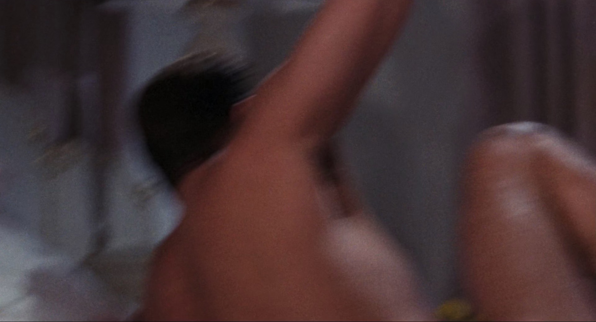 007之你死我活 [国英多音轨/中英字幕].Live.And.Let.Die.1973.BluRay.1080p.x265.10bit.2Audio-SSDSSE 6.15GB-4.png