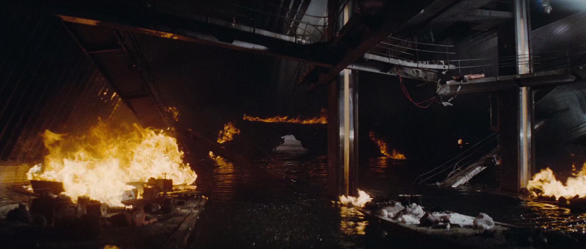 007之海底城 [中英字幕].The.Spy.Who.Loved.Me.1977.BluRay.1080p.x265.10bit.2Audio-SSDSSE 6.38GB-7.png