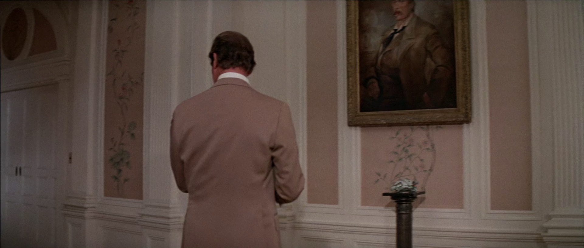 007之雷霆杀机 [国英多音轨/中英字幕].A.View.To.A.Kill.1985.BluRay.1080p.x265.10bit.3Audio-SSDSSE 5.65GB-5.png