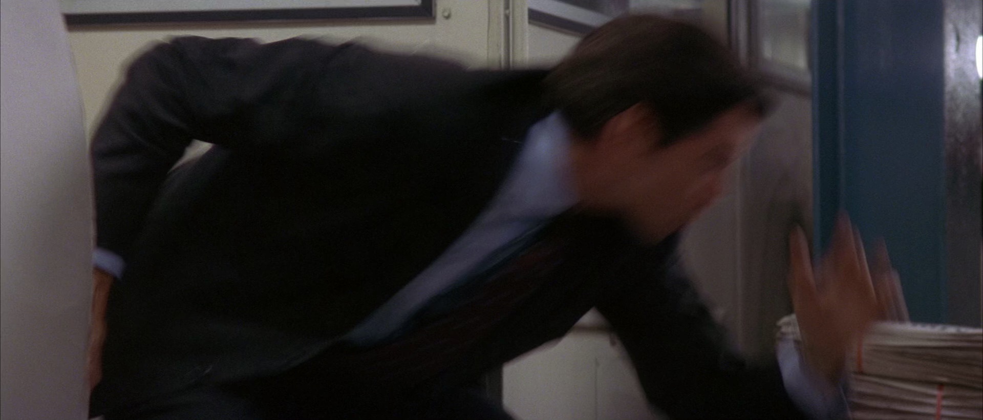 007之明日帝国 [国英多音轨/中英字幕].Tomorrow.Never.Dies.1997.BluRay.1080p.x265.10bit.2Audio-SSDSSE 6.30GB-4.png