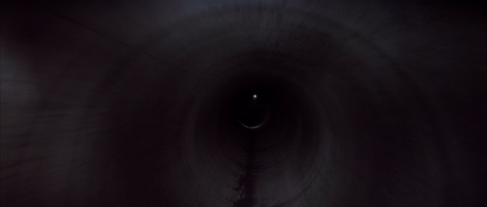 007之黑日危机 [国英多音轨/中英字幕].The.World.Is.Not.Enough.2000.BluRay.1080p.x265.10bit.3Audio-SSDSSE 7.58GB-5.png