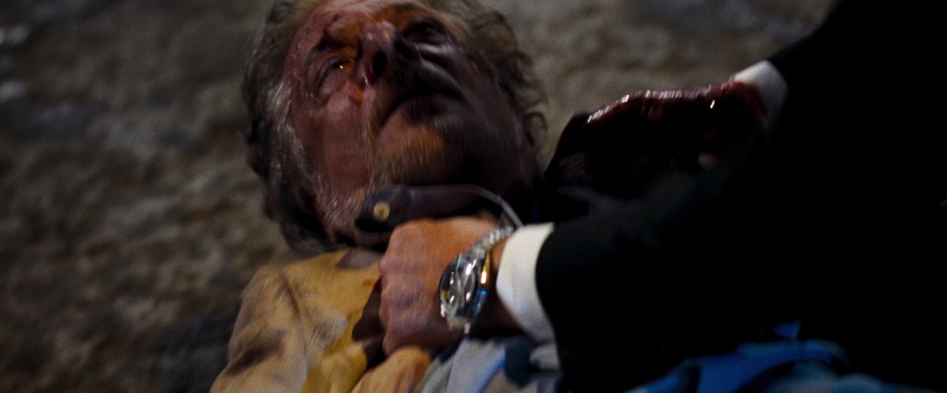 007：大破量子危机 [国英多音轨/中英字幕].Quantum.Of.Solace.2008.BluRay.1080p.x265.10bit.2Audio-SSDSSE 7.35GB-5.png