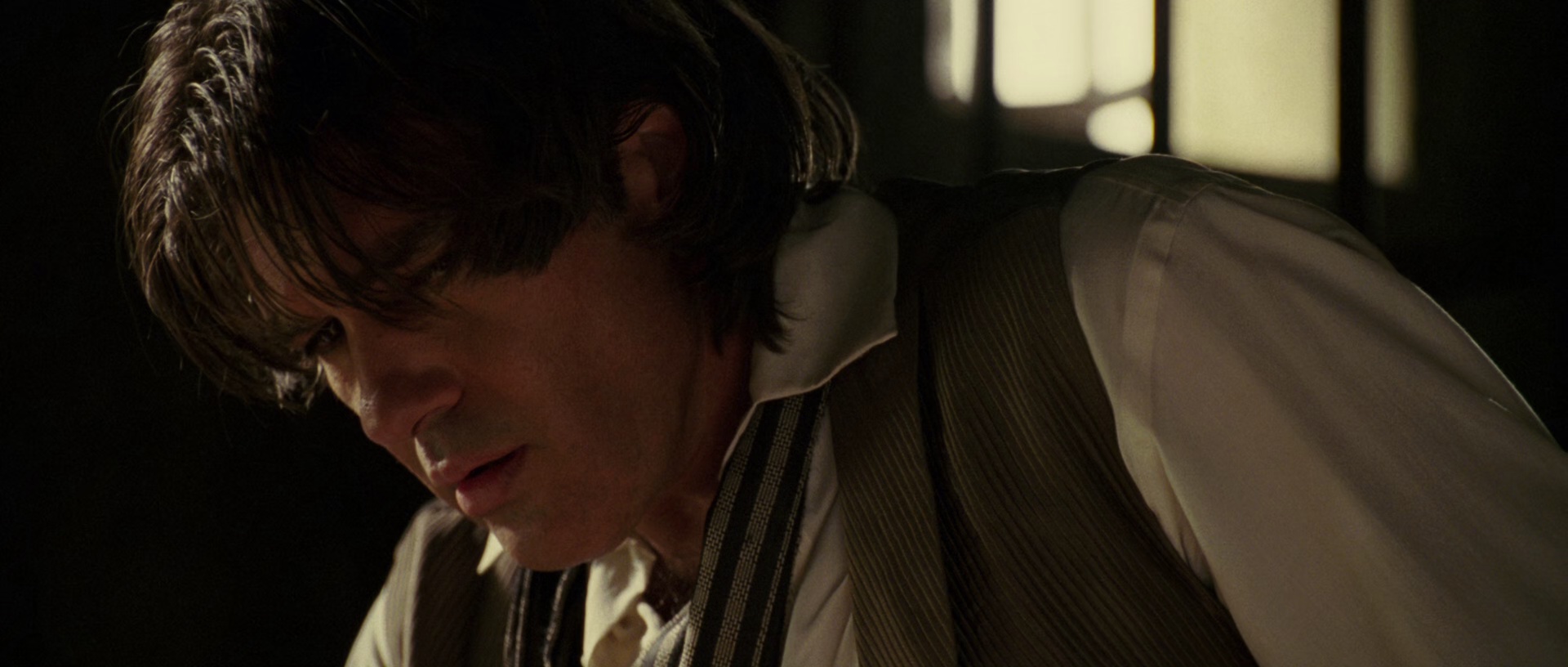 佐罗传奇 [国英多音轨/中英字幕].The.Legend.of.Zorro.2005.BluRay.1080p.x265.10bit.2Audio-SSDSSE 4.88GB-5.png