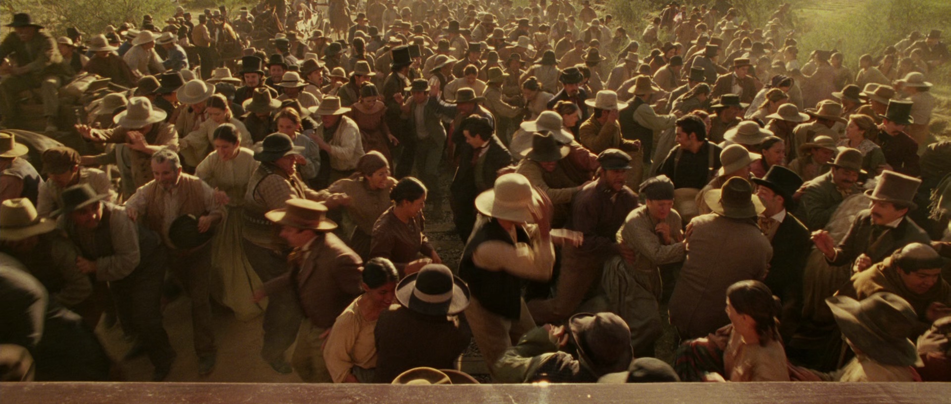 佐罗传奇 [国英多音轨/中英字幕].The.Legend.of.Zorro.2005.BluRay.1080p.x265.10bit.2Audio-SSDSSE 4.88GB-7.png