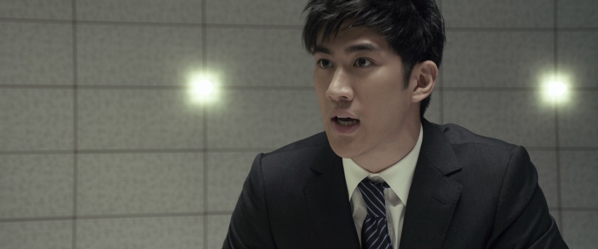 寒战 [国语音轨/中英字幕].Cold.War.2012.BluRay.1080p.x265.10bit.2Audio-SSDSSE 3.04GB-5.png