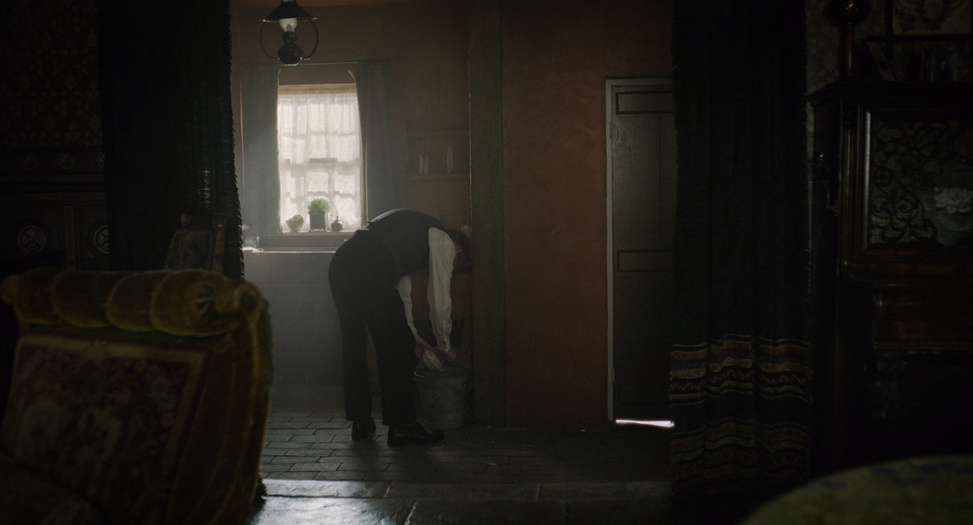 小小恶信件 [简繁英字幕].Wicked.Little.Letters.2023.1080p.BluRay.x265.10bit.DDP5.1-SSDSSE 6.34GB-5.png