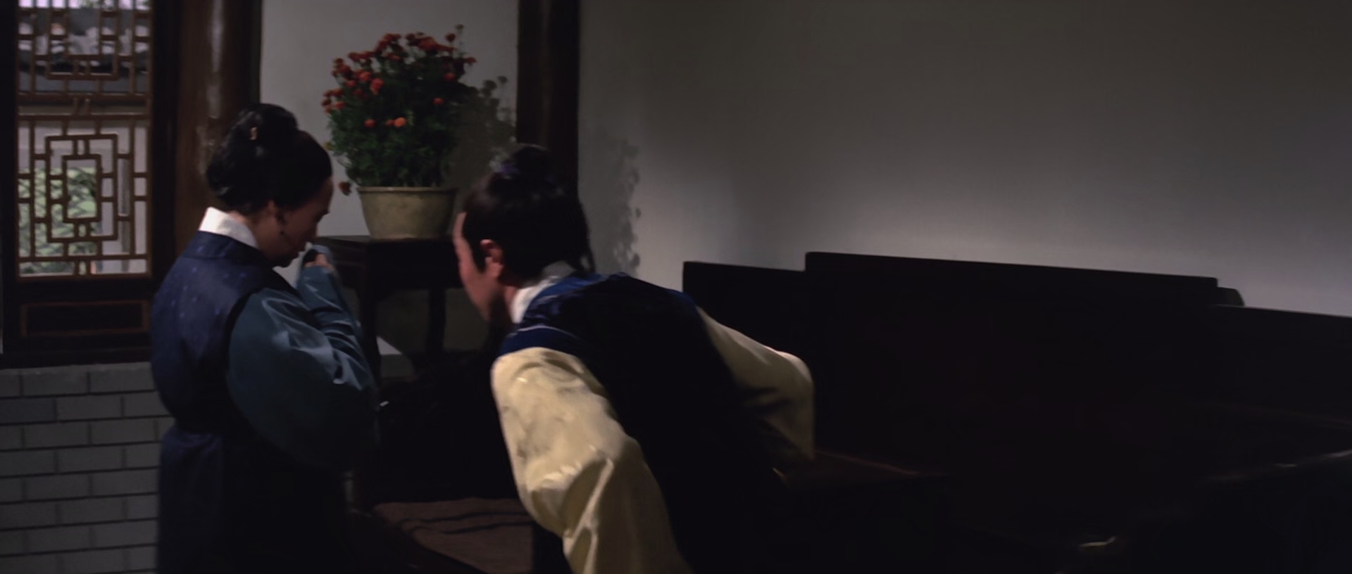 小毒龙 [国英多音轨/简繁英字幕].The.Young.Avenger.1972.BluRay.1080p.x265.10bit.FLAC-SSDSSE 2.40GB-3.png