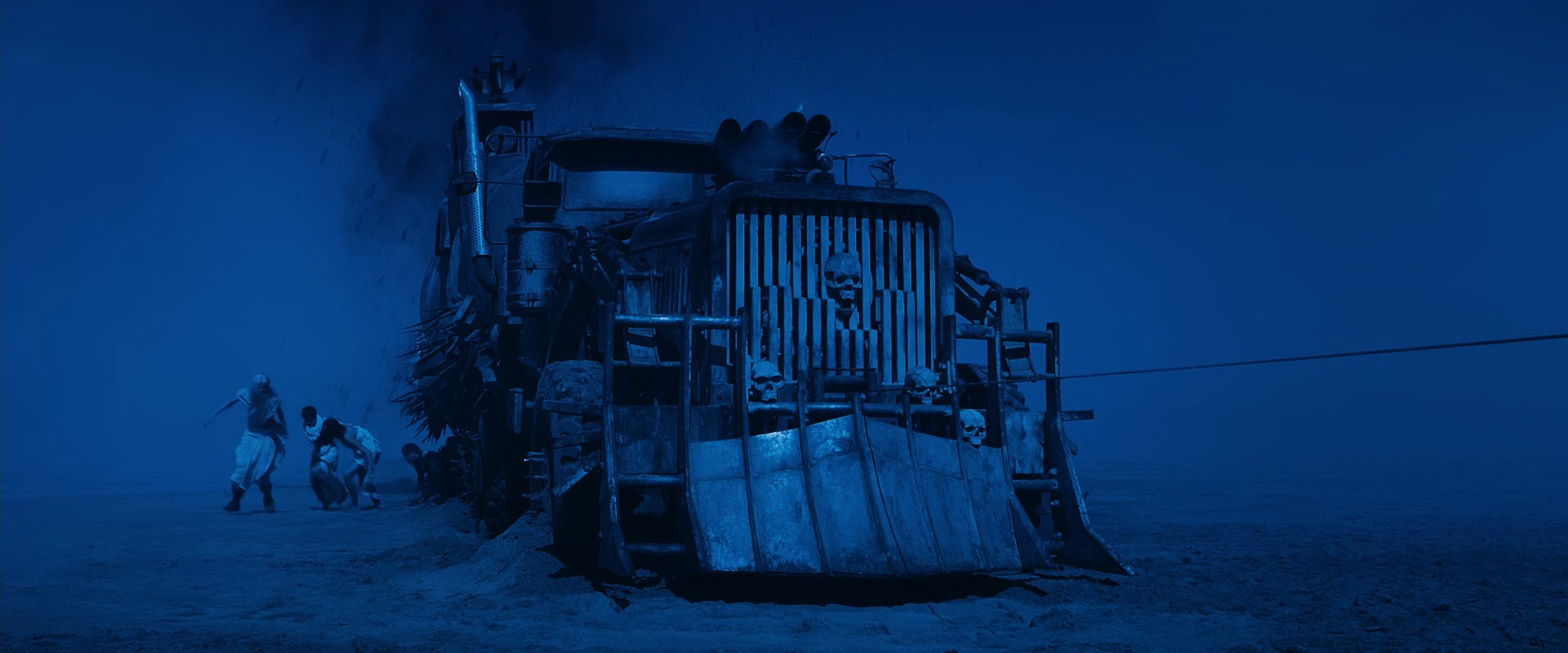 疯狂的麦克斯4：狂暴之路 [中英字幕].Mad.Max.Fury.Road.2015.BluRay.1080p.x265.10bit-SSDSSE 8.23GB-5.png