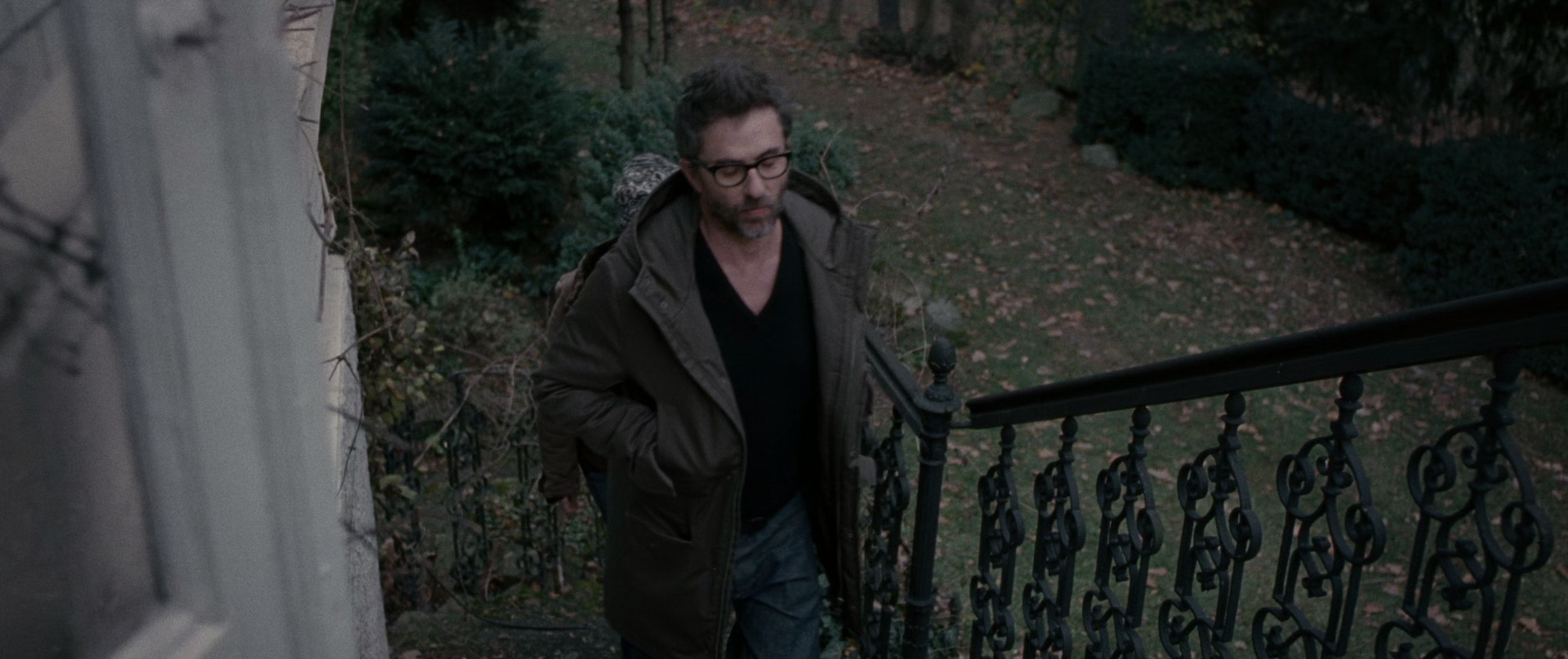 私人采购员 [中英字幕].Personal.Shopper.2016.BluRay.1080p.x265.10bit-SSDSSE 6.17GB-3.png