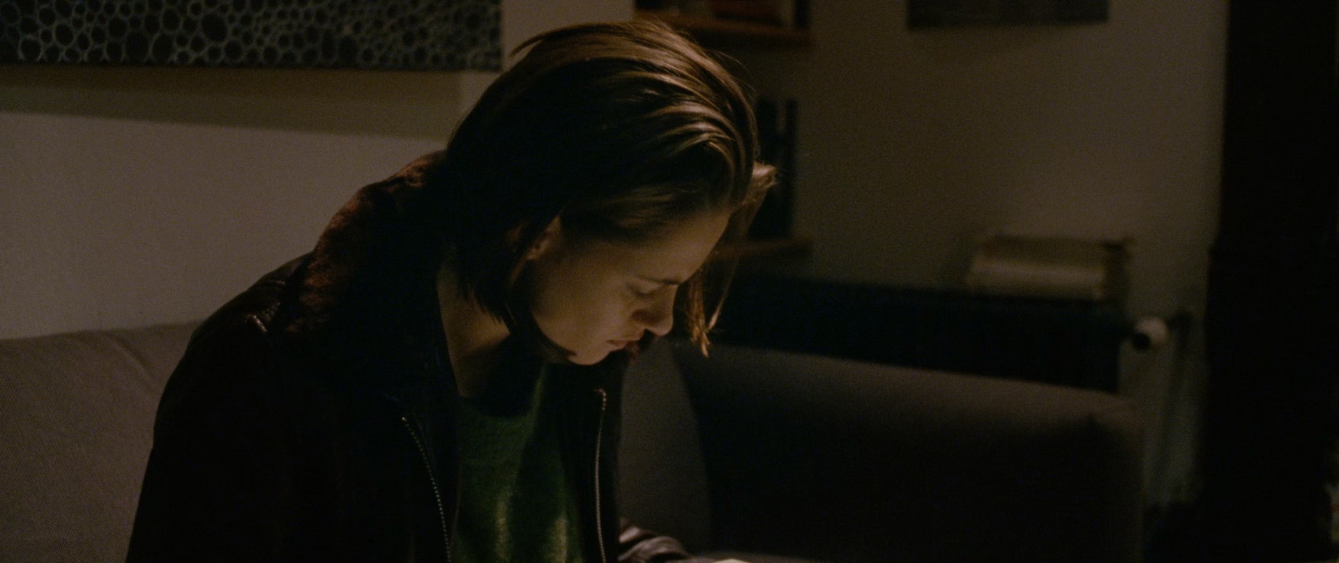 私人采购员 [中英字幕].Personal.Shopper.2016.BluRay.1080p.x265.10bit-SSDSSE 6.17GB-2.png