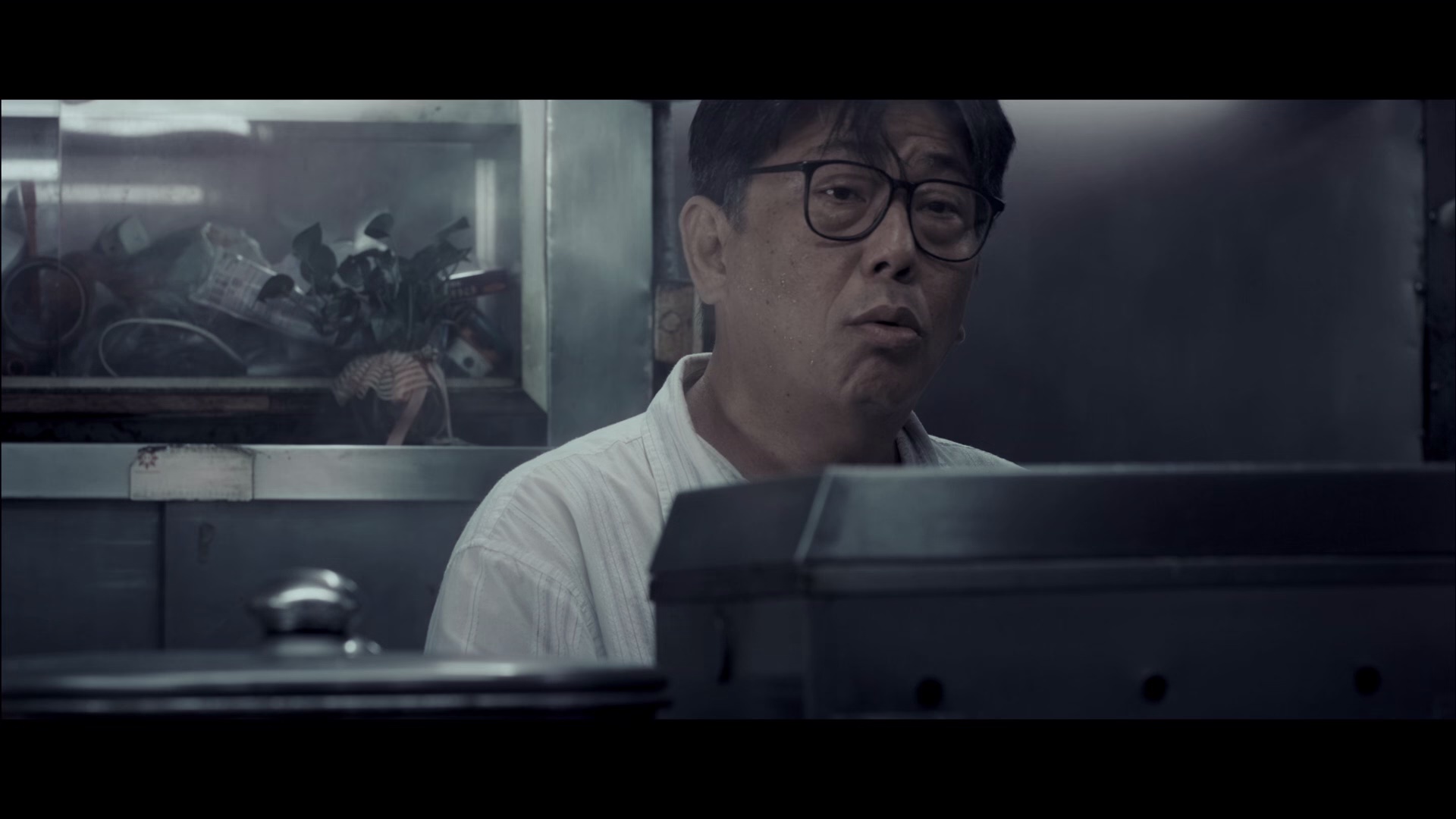 僵尸 [国粤多音轨/繁英字幕].Rigor.Mortis.2013.BluRay.1080p.x265.10bit.2Audio-SSDSSE 3.82GB-5.png