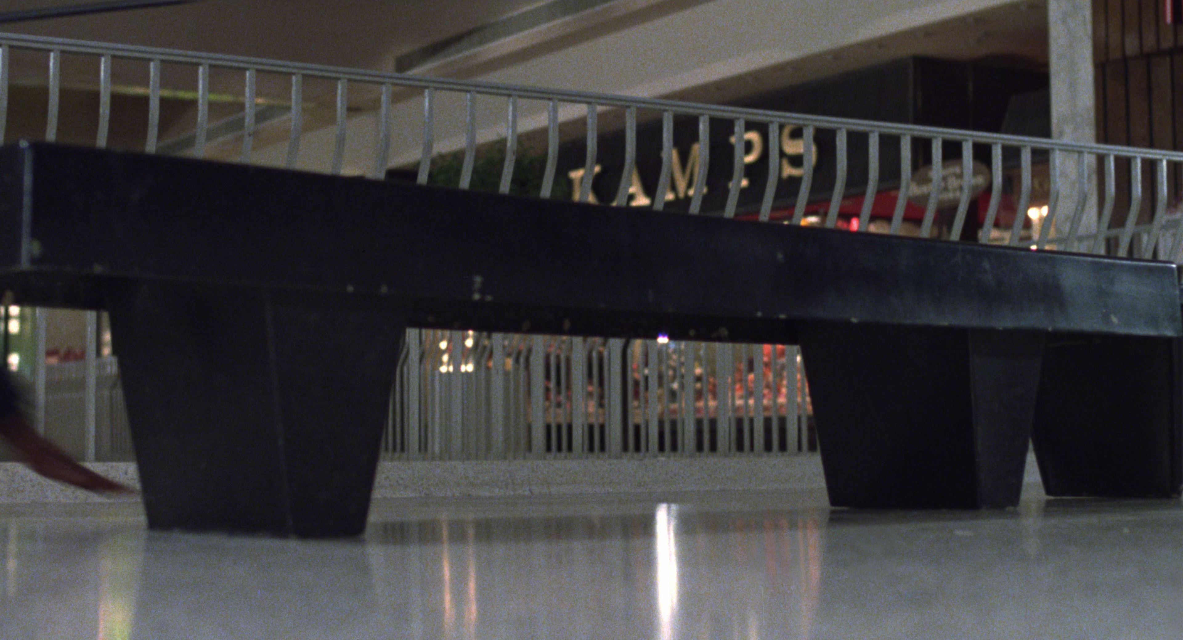 活死人黎明 [无字片源].Dawn.of.the.Dead.1978.BluRay.2160p.x265.10bit.SDR-SSDSSE 29.04GB-7.png