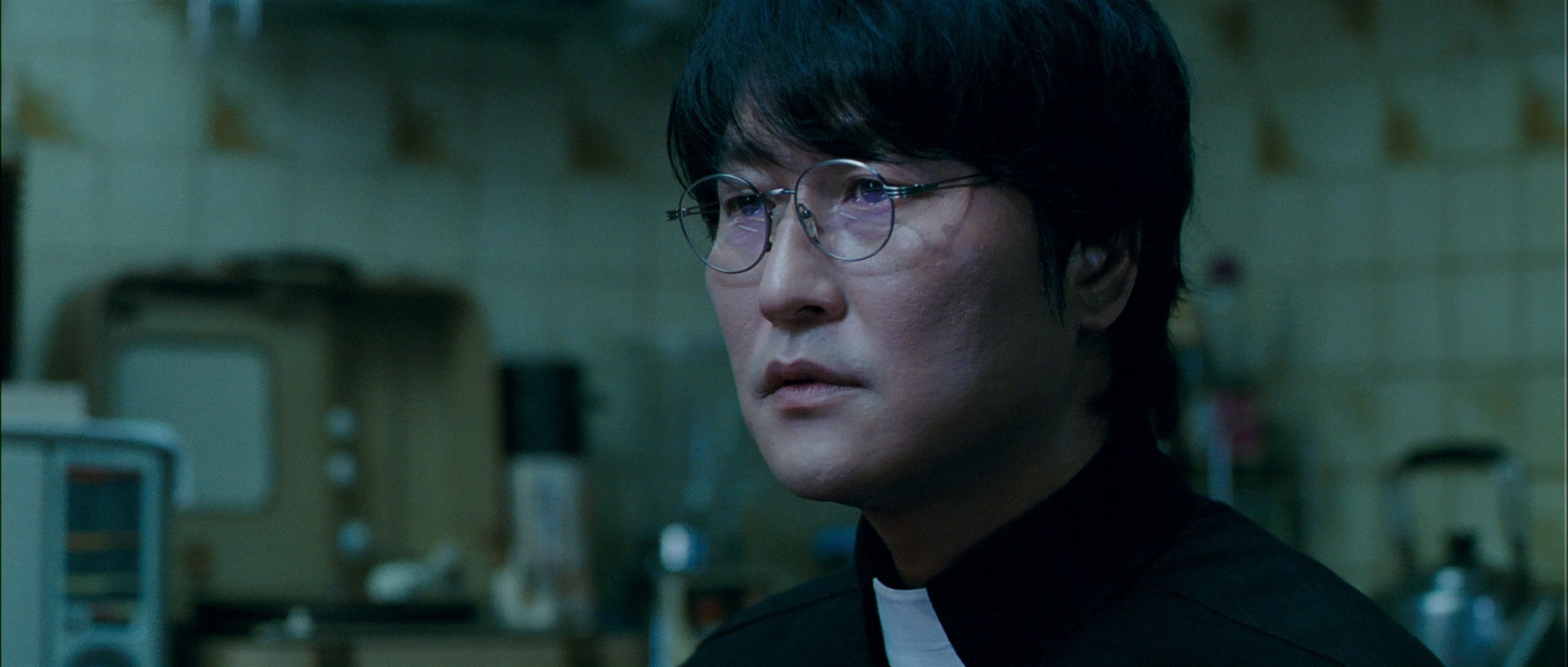 蝙蝠 [中文字幕].Thirst.2009.BluRay.1080p.x265.10bit-SSDSSE 5.23GB-2.png