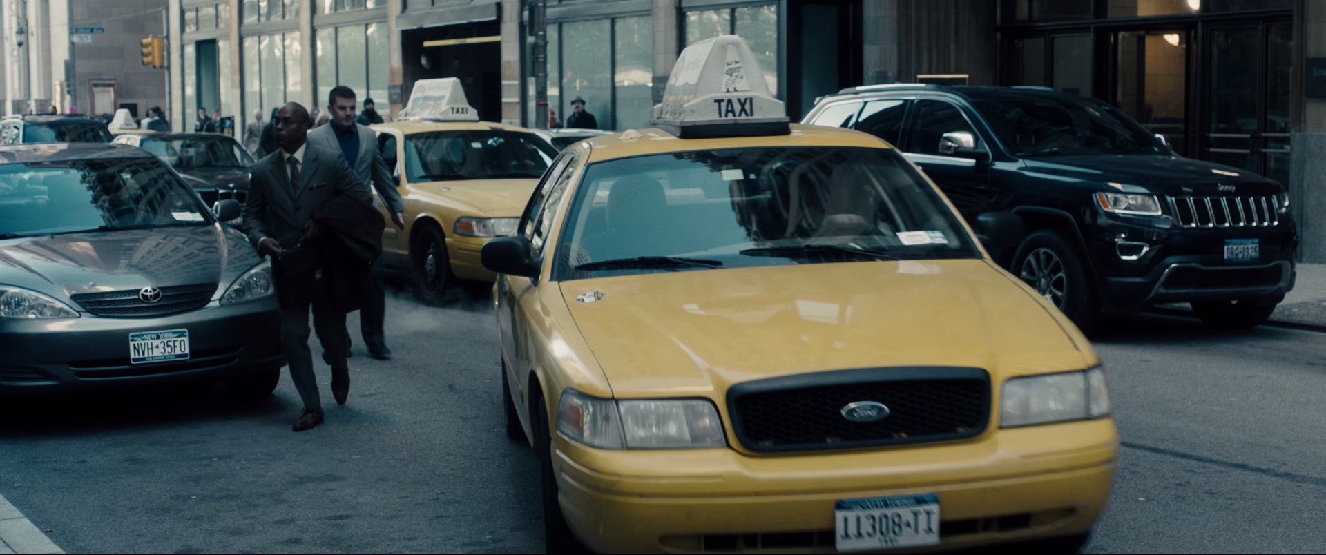 震荡效应 [国语音轨/中英字幕].Concussion.2015.Repack.BluRay.1080p.x265.10bit-SSDSSE 2.50GB-4.png