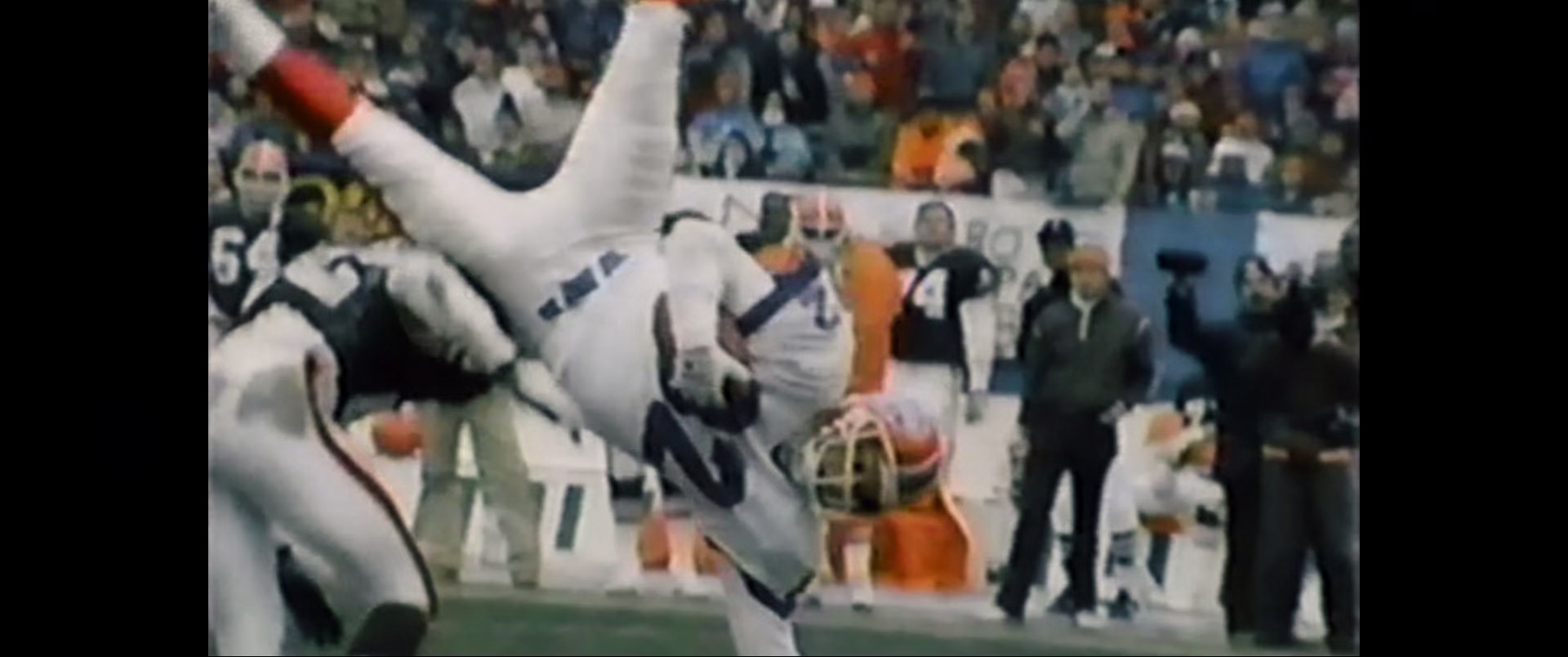 震荡效应 [国语音轨/中英字幕].Concussion.2015.Repack.BluRay.1080p.x265.10bit-SSDSSE 2.50GB-6.png