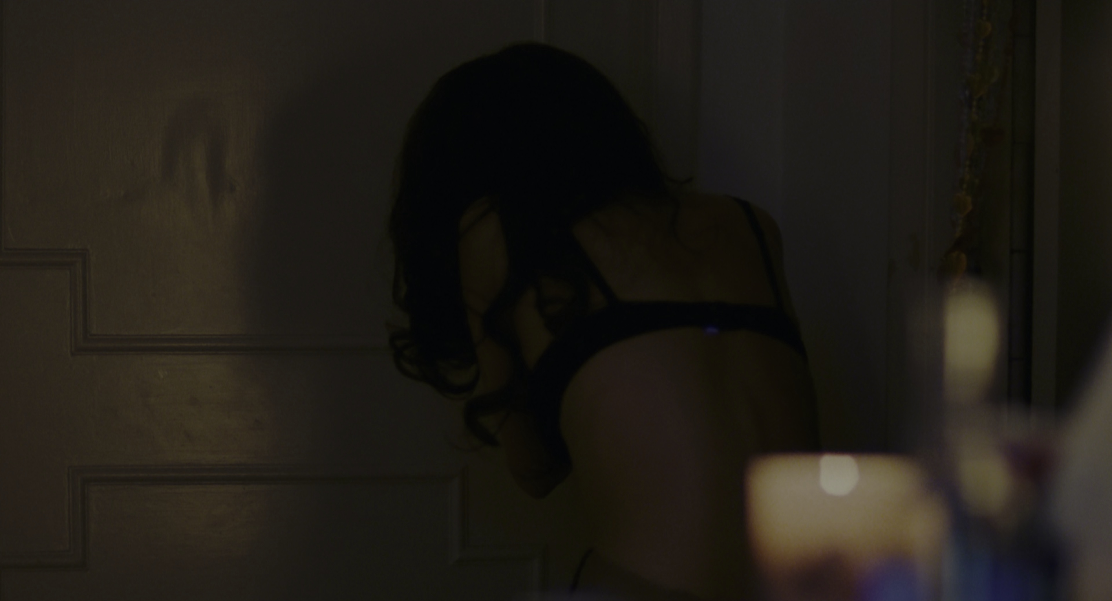 千禧曼波 [HDR/杜比视界双版本][国语音轨/简繁英字幕].Millenium.Mambo.2001.UHD.BluRay.2160p.x265.10bit.DoVi-SSDSSE 16.42GB-4.png