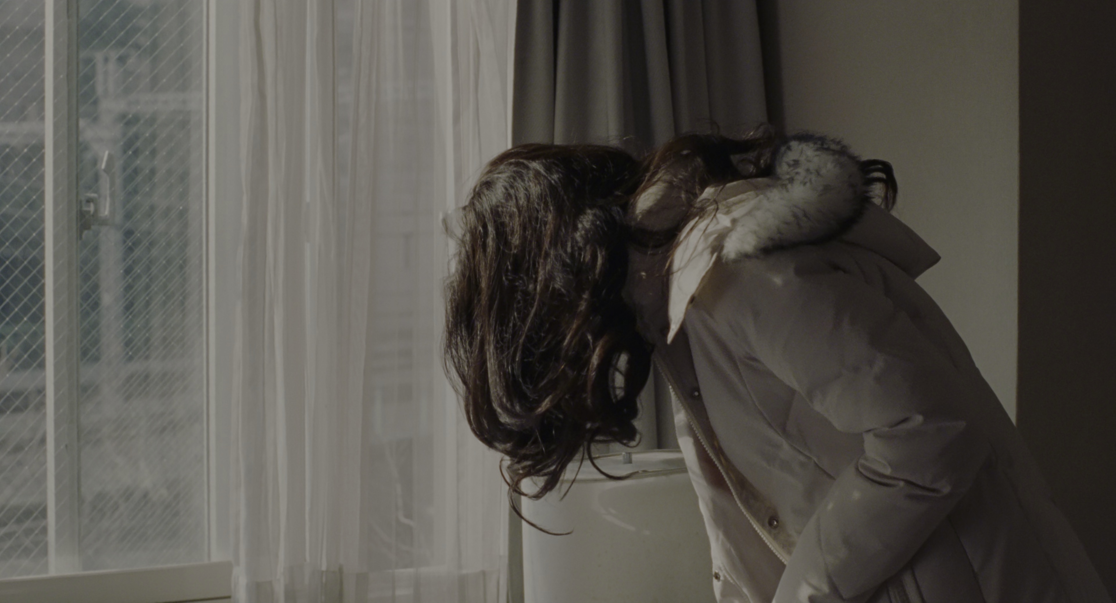 千禧曼波 [HDR/杜比视界双版本][国语音轨/简繁英字幕].Millenium.Mambo.2001.UHD.BluRay.2160p.x265.10bit.DoVi-SSDSSE 16.42GB-6.png