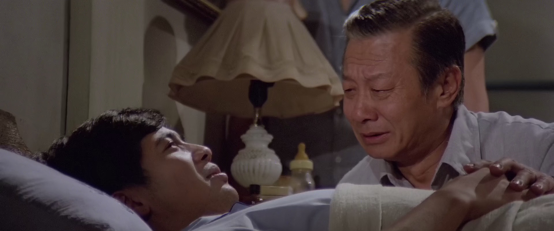 汪洋中的一条船 [国语音轨].He.Never.Gives.Up.1978.BluRay.1080p.x265.10bit-SSDSSE 4.74GB-7.png