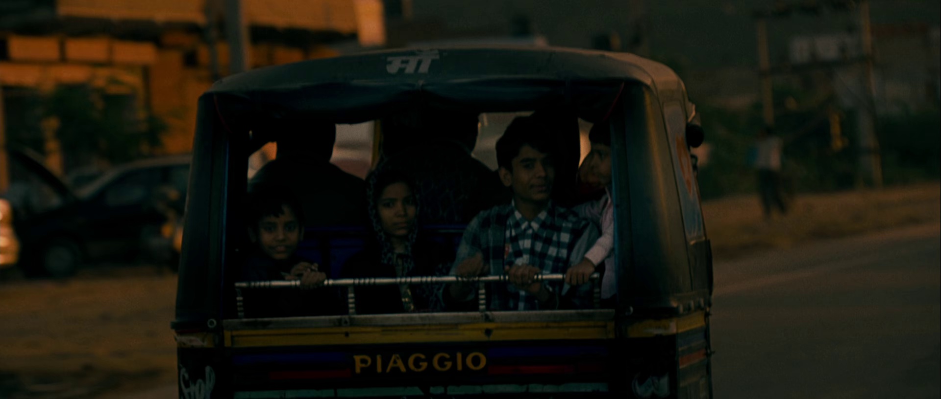 涉外大饭店 [中英字幕].The.Best.Exotic.Marigold.Hotel.2011.BluRay.1080p.x265-SSDSSE 3.81GB-2.png