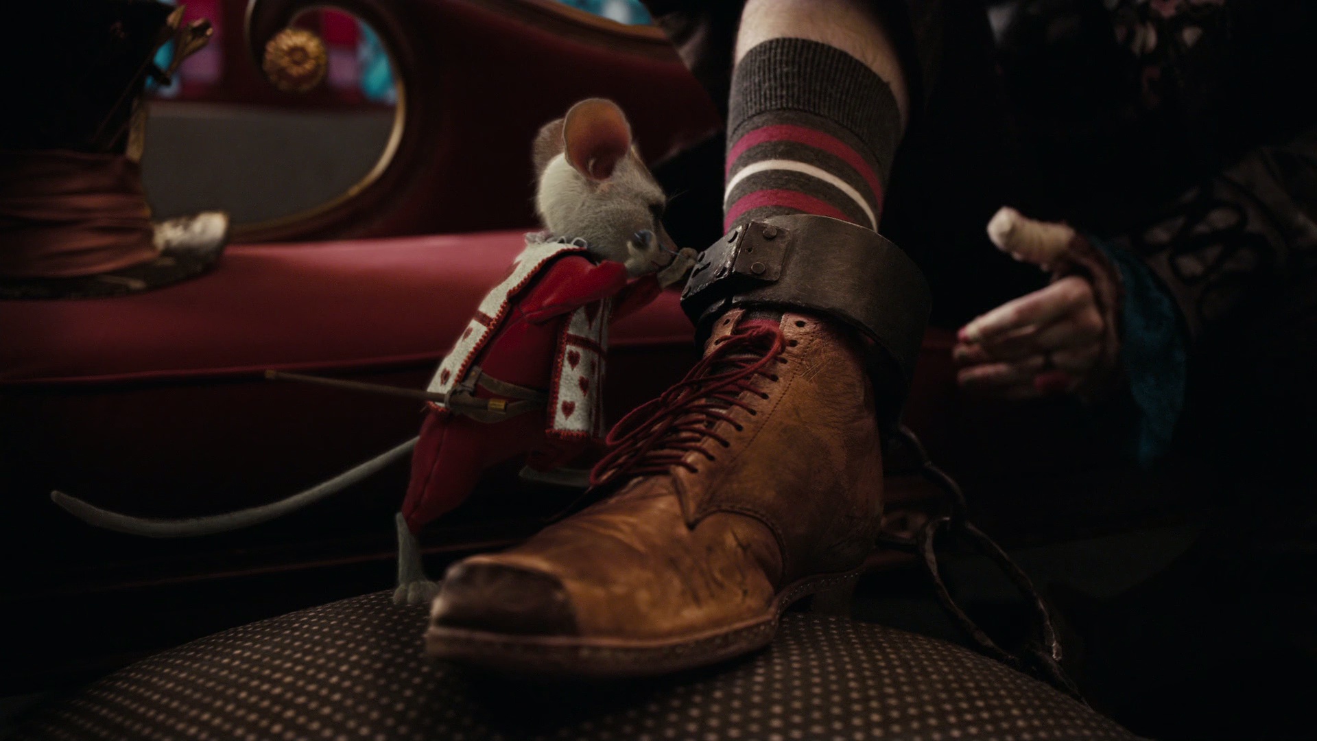 爱丽丝梦游仙境 [粤英多音轨/简繁英双语特效字幕].Alice.in.Wonderland.2010.BluRay.1080p.x265.10bit.3Aduios-SSDSSE 5.96GB-5.png