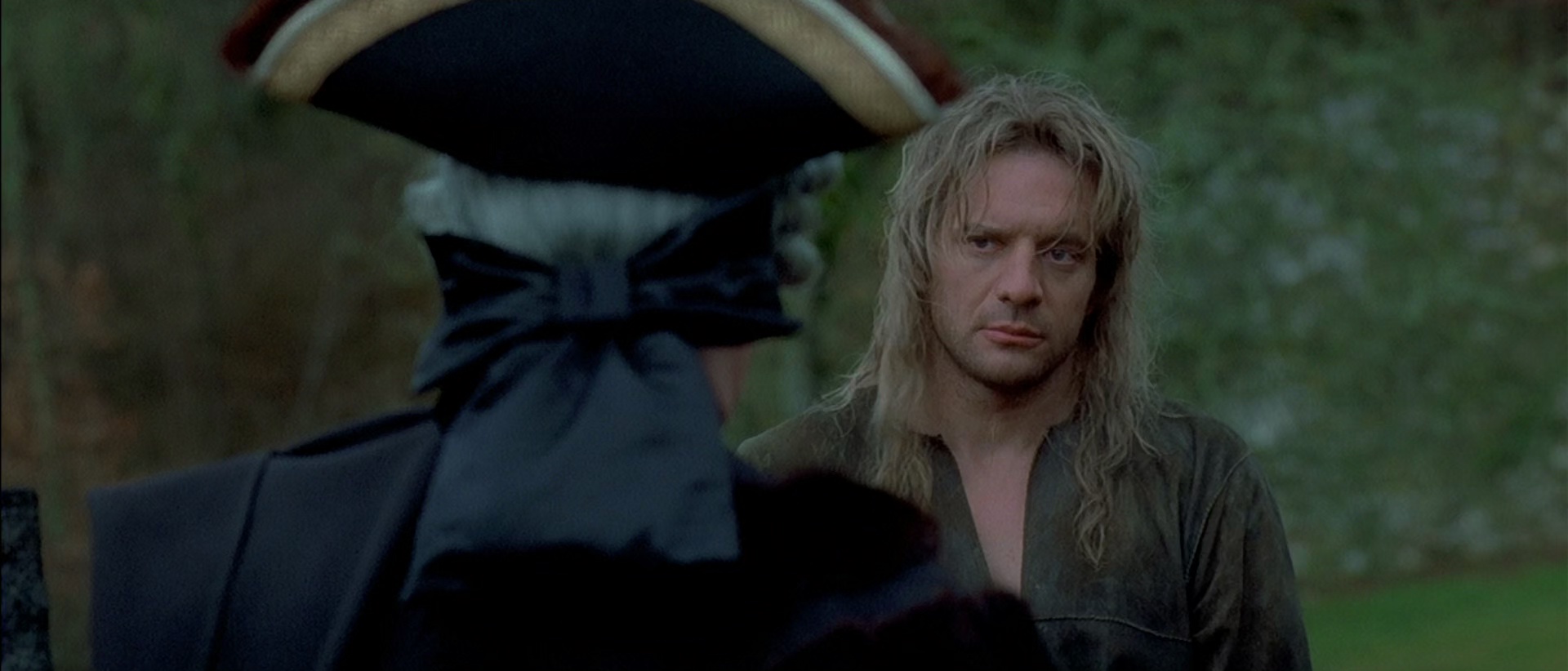 狼族盟约 [国语音轨/简繁字幕].Brotherhood.of.the.Wolf.2001.BluRay.1080p.x265.10bit.2Audio-SSDSSE 7.02GB-6.png