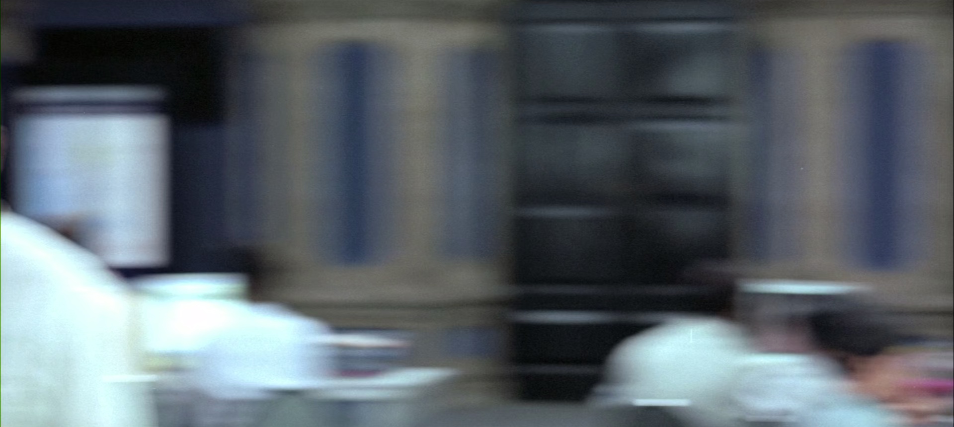 一个星期三的下午 [中英字幕].A.Wednesday.2008.BluRay.1080p.x265.10bit-SSDSSE 4.64GB-6.png